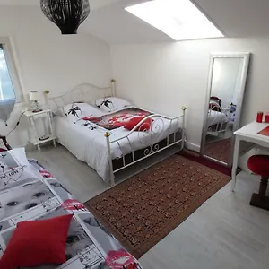 https://le-trianon-pavillon.inbrittany.com