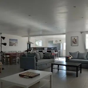 https://ardeche-villa-belle-vue.hotels-rhonealpes.com